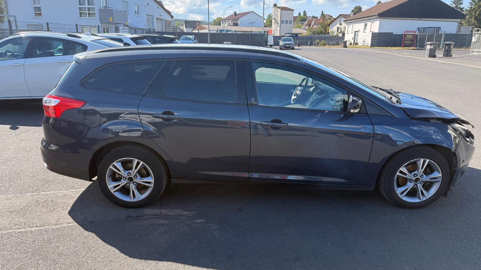 Ford Focus 2013 — photo 8