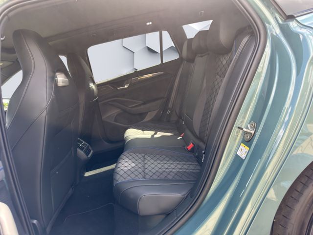 Passat R-line EU6e R-Line 2.0TDI DSG AHZV LED Pa