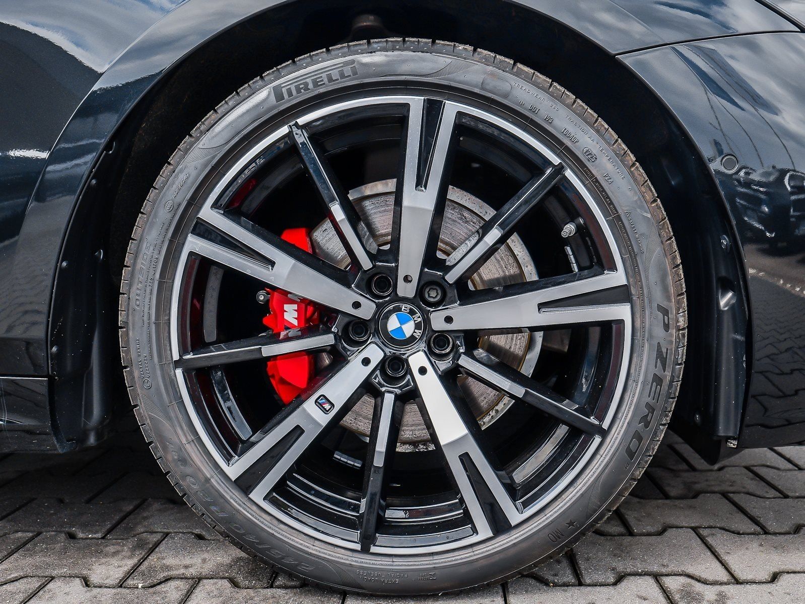 BMW 520d M SPORT PRO B&W AHK HuD DA PROF 360° foto 4