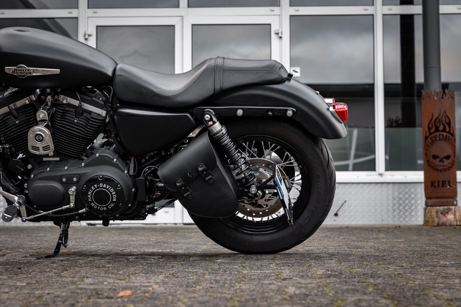 Fahrzeugabbildung Harley-Davidson Sportster XL1200CB Custom Limited - JEKILL&HYDE