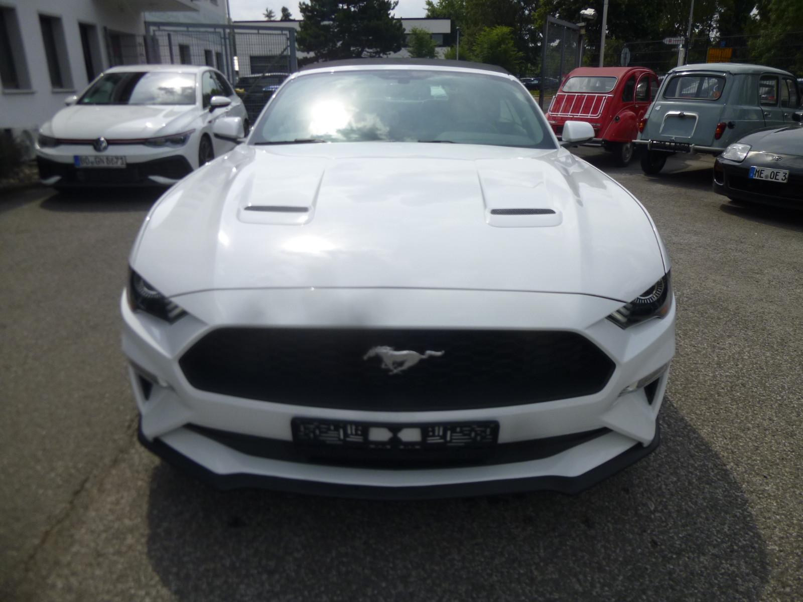 Ford Mustang 2.3 EcoBoost Cabrio