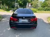 BMW 330i M Packet Deutsche Fahrzeug  - gebrauchte BMW 330 aus dem Jahr 2015