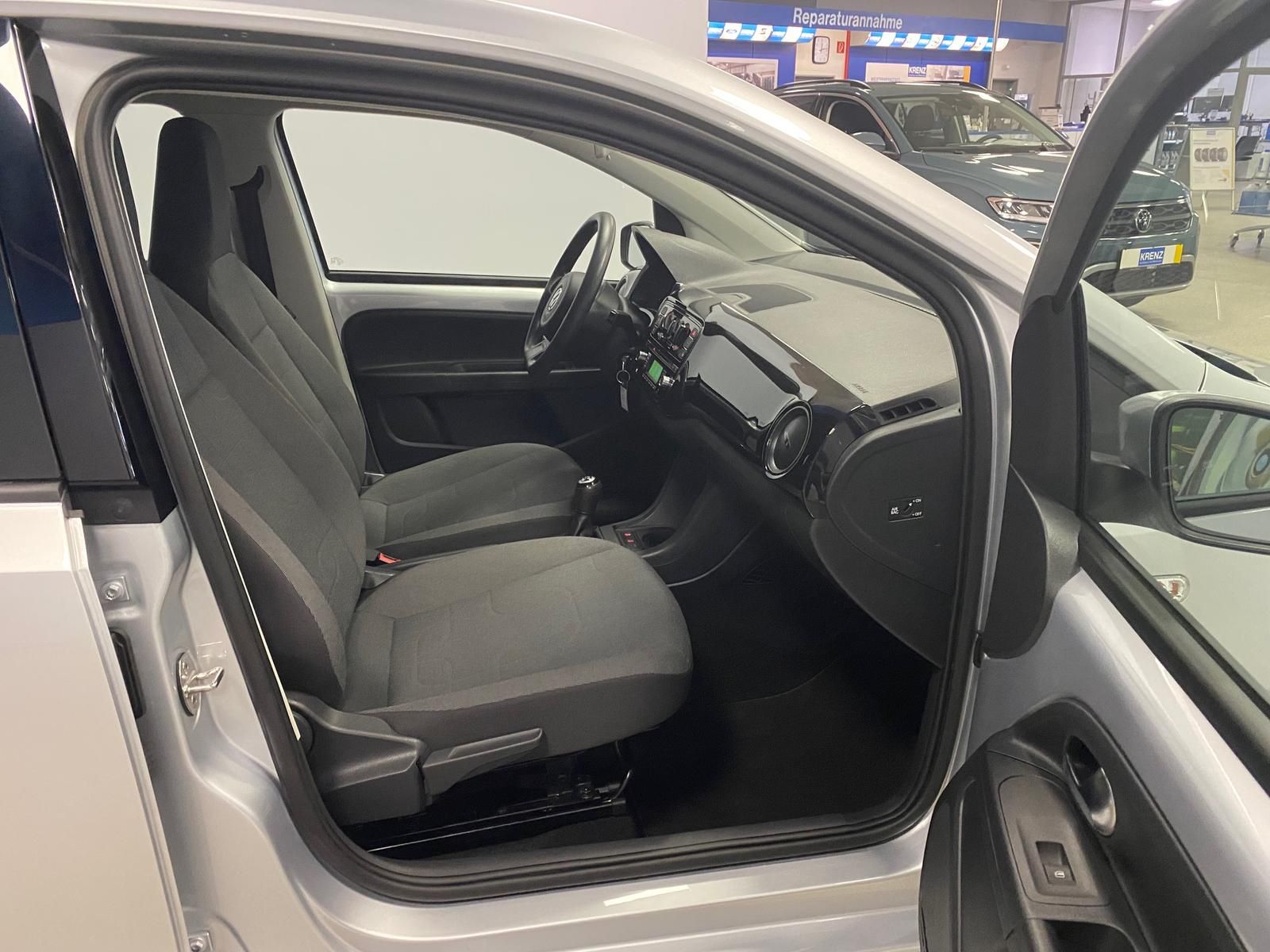 Fahrzeugabbildung Volkswagen up! move up! KLIMA+PDC+SITZHEIZ+Metallic+Allwett