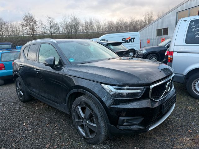 Volvo XC 40 2.0 Momentum 2WD