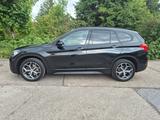 BMW X1 xDrive 20 i Advantage 2.HAND, AUTOMATIK, NAVI - BMW Gebrauchtwagen von 2016