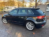 Audi A3 2.0 TDI Sportback - Navi, Tempomat - Audi A3 mit Diesel-Antrieb: Kombi, Schaltgetriebe