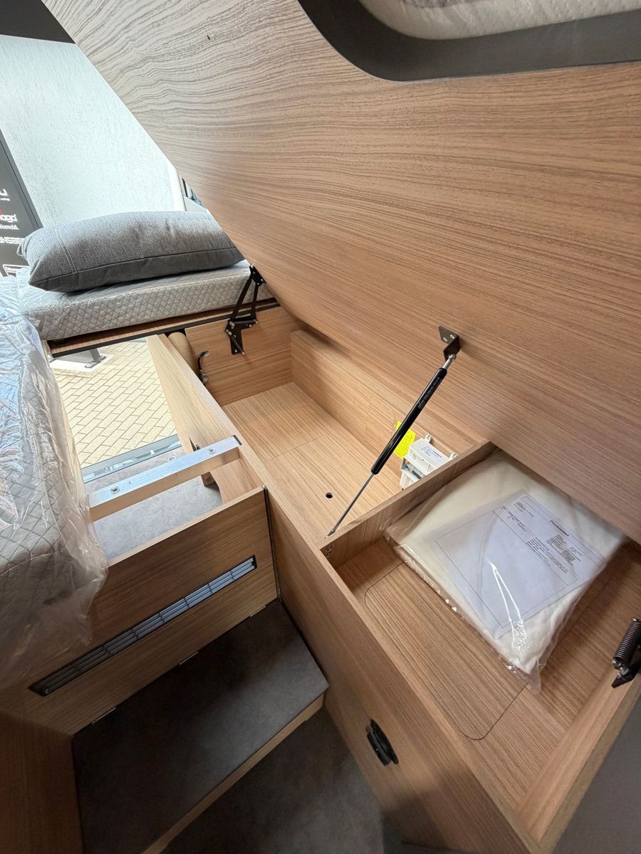 Fahrzeugabbildung Malibu Van charming GT skyview 640 LE
