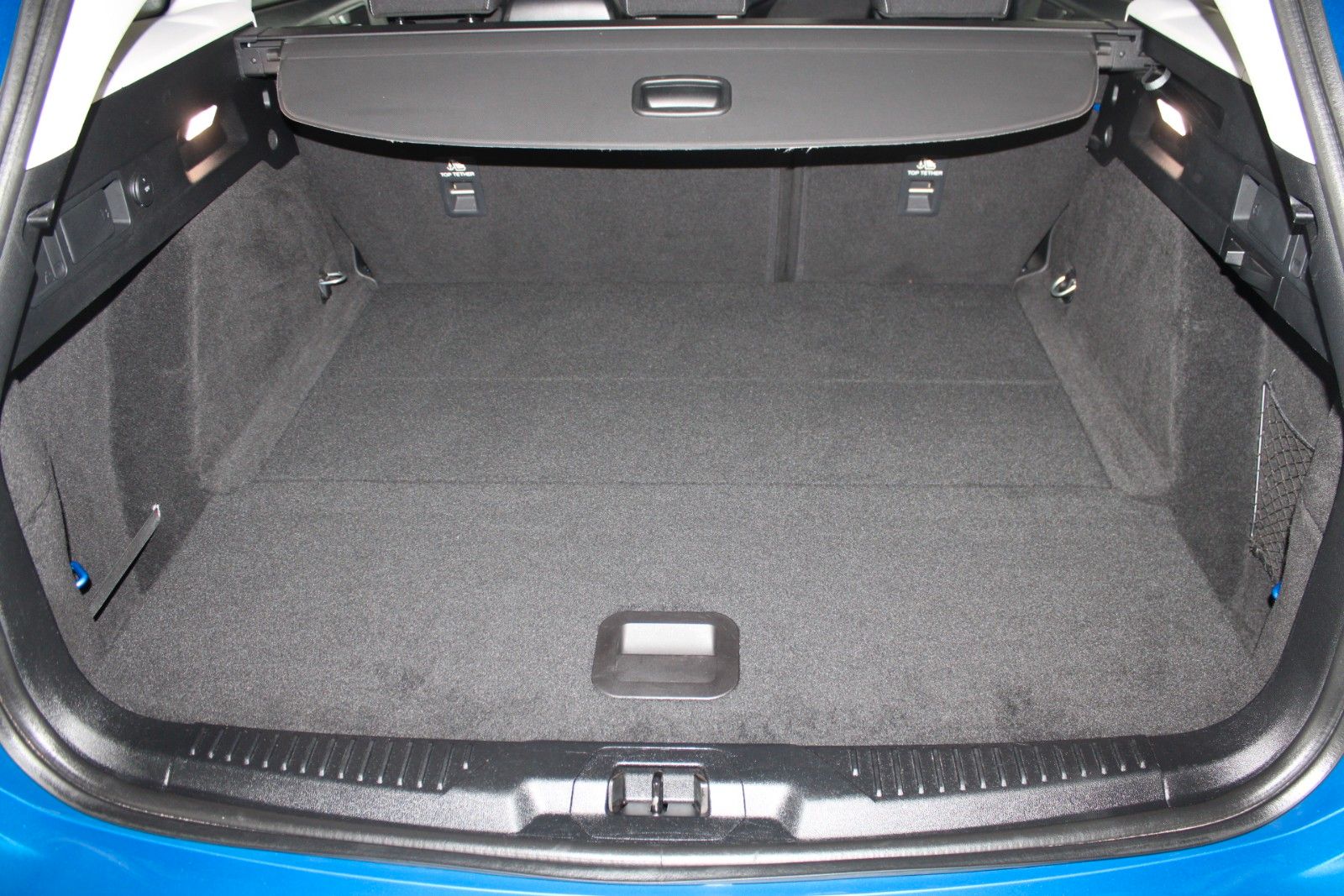 Fahrzeugabbildung Ford Focus Cool & Connect Aut. LED CAM PDC WinterPak.