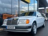 Mercedes-Benz 260 E Limousine PKW Oldtimer AHK - Mercedes-Benz 260 Gebrauchtwagen