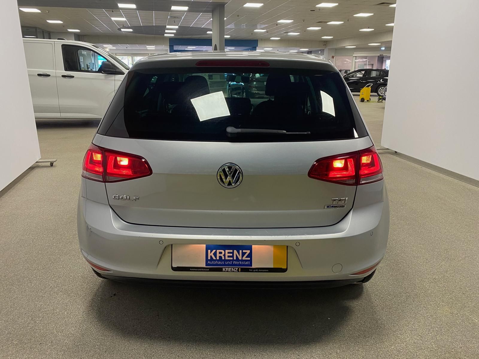 Fahrzeugabbildung Volkswagen Golf 1.2 TSI Lounge BMT+ PDC V&H+SITZHEIZ+KLIMA+