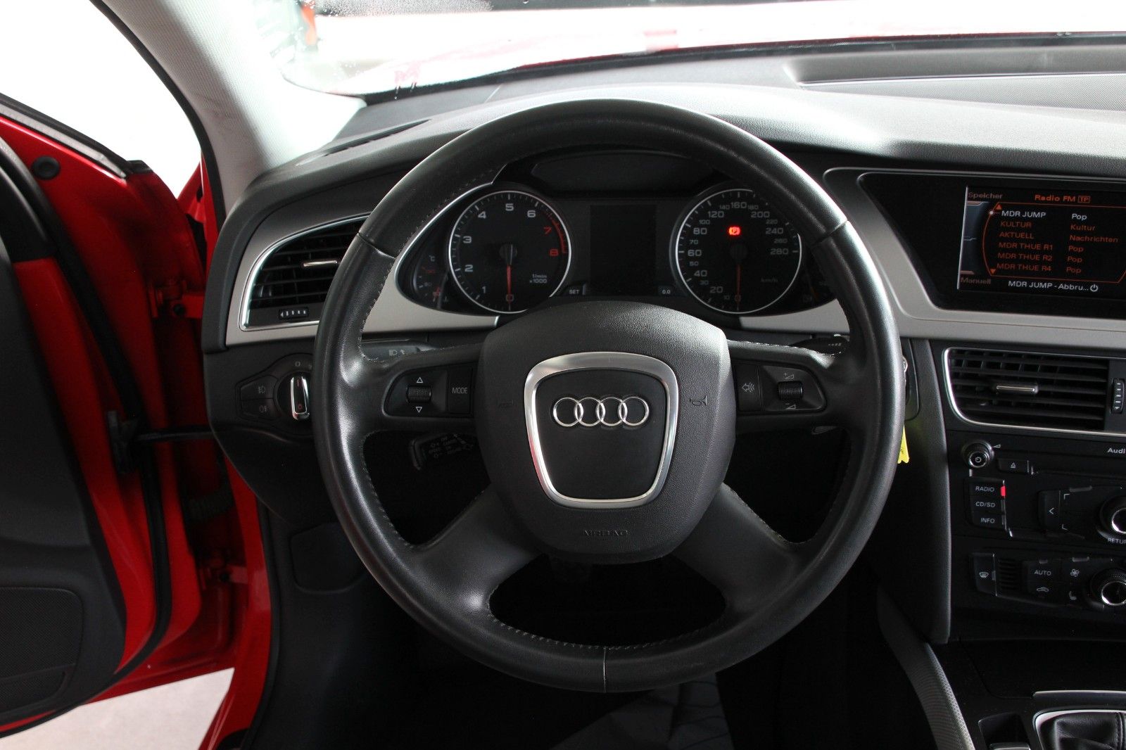 Fahrzeugabbildung Audi A4 1.8 TFSI Lim. Ambition