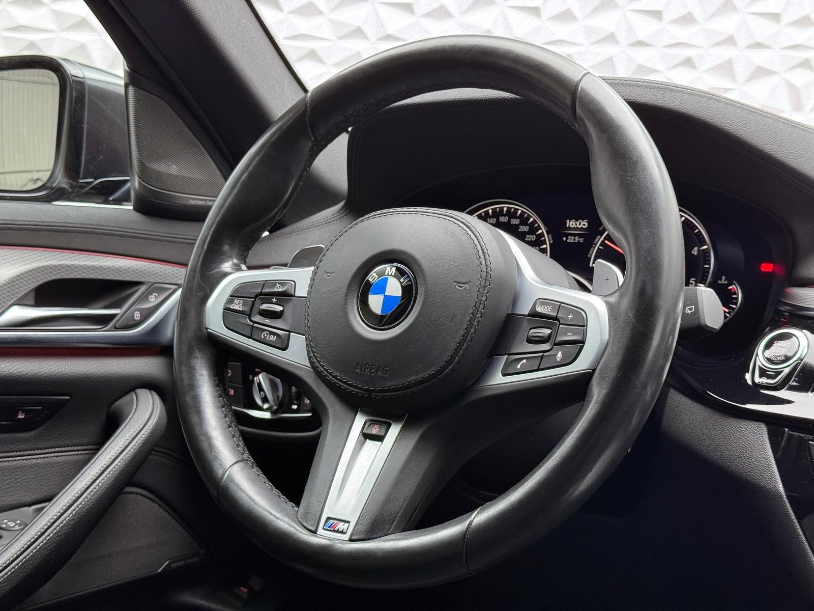 Fahrzeugabbildung BMW d*XDR*M-PAKET*H&K*STANDHZ*MASSAGE*360°HUD*AHK