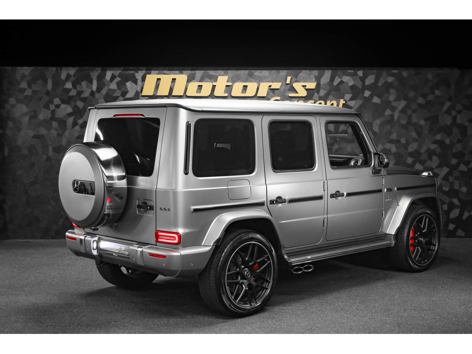 Mercedes-Benz G 63 AMG V8 Bi-Turbo - Platinium Magno G MANUFAK imagem 3