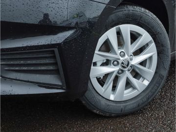 Skoda Fabia Ambition 1.0 TSI 6-Gang LED RFK LM Apple C