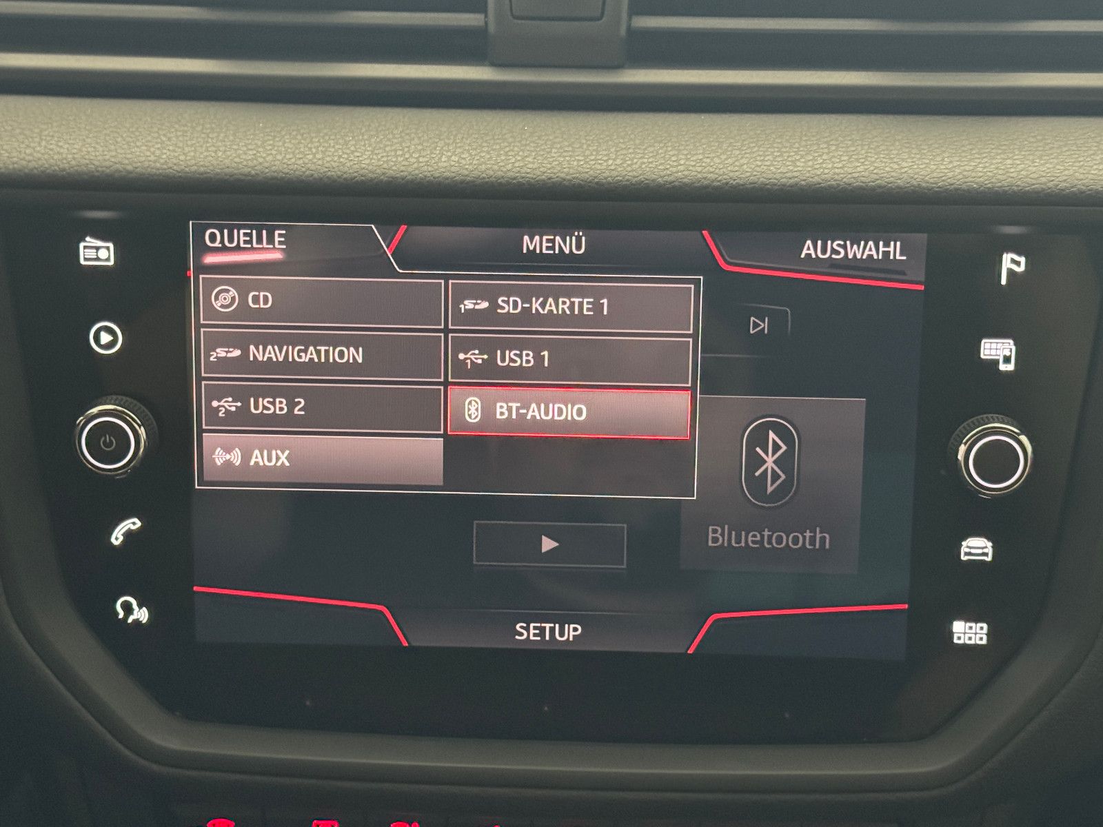 Fahrzeugabbildung SEAT ARONA SPORTPAKET FR-LINE DSG ACC LED BEATS KESSY