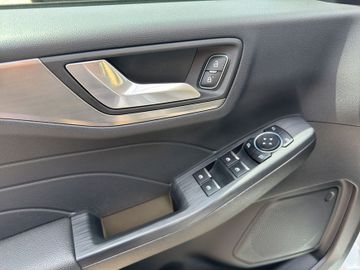 Ford Kuga - 12