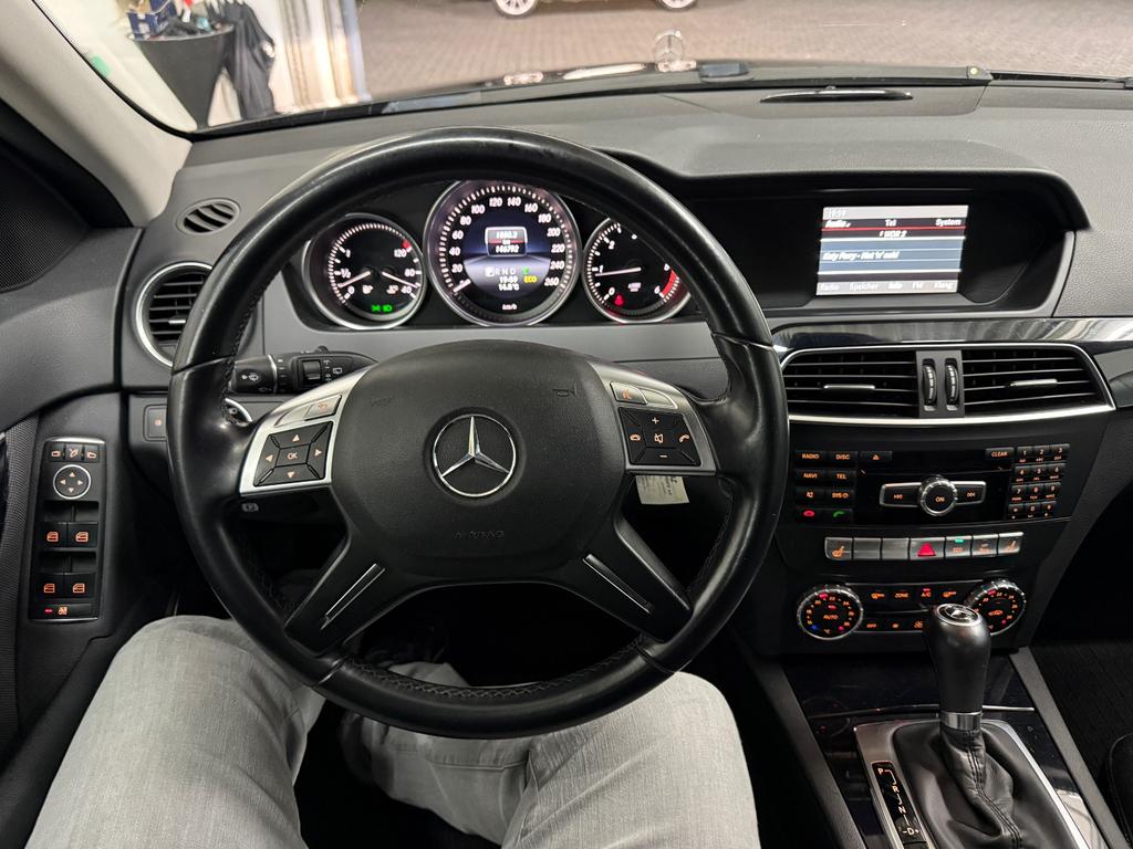 Mercedes-Benz C 220