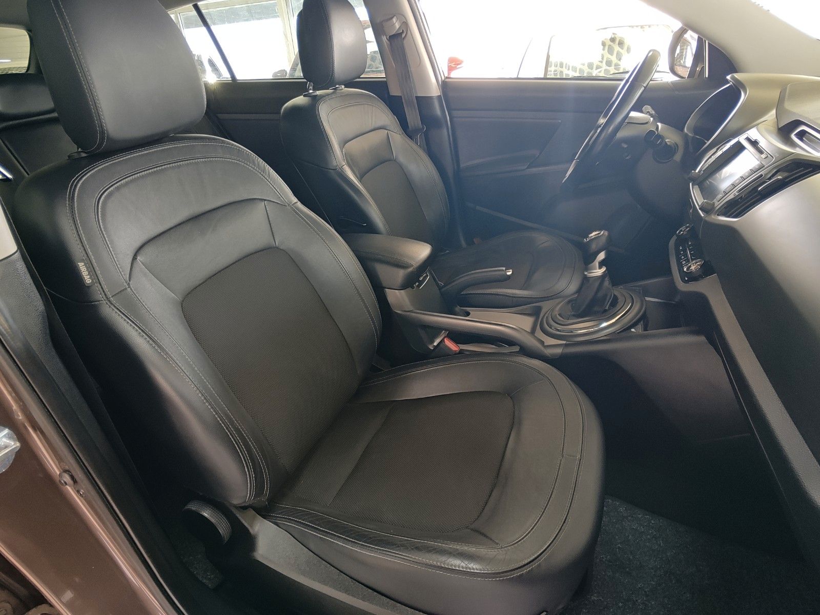 Fahrzeugabbildung Kia Sportage Spirit 2WD ! Leder ! Kamera ! TÜV neu