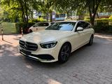 Mercedes-Benz E 220 d-Avantgarde-MBUX-Kamera-Widescreen - Mercedes-Benz E 220: Taxi