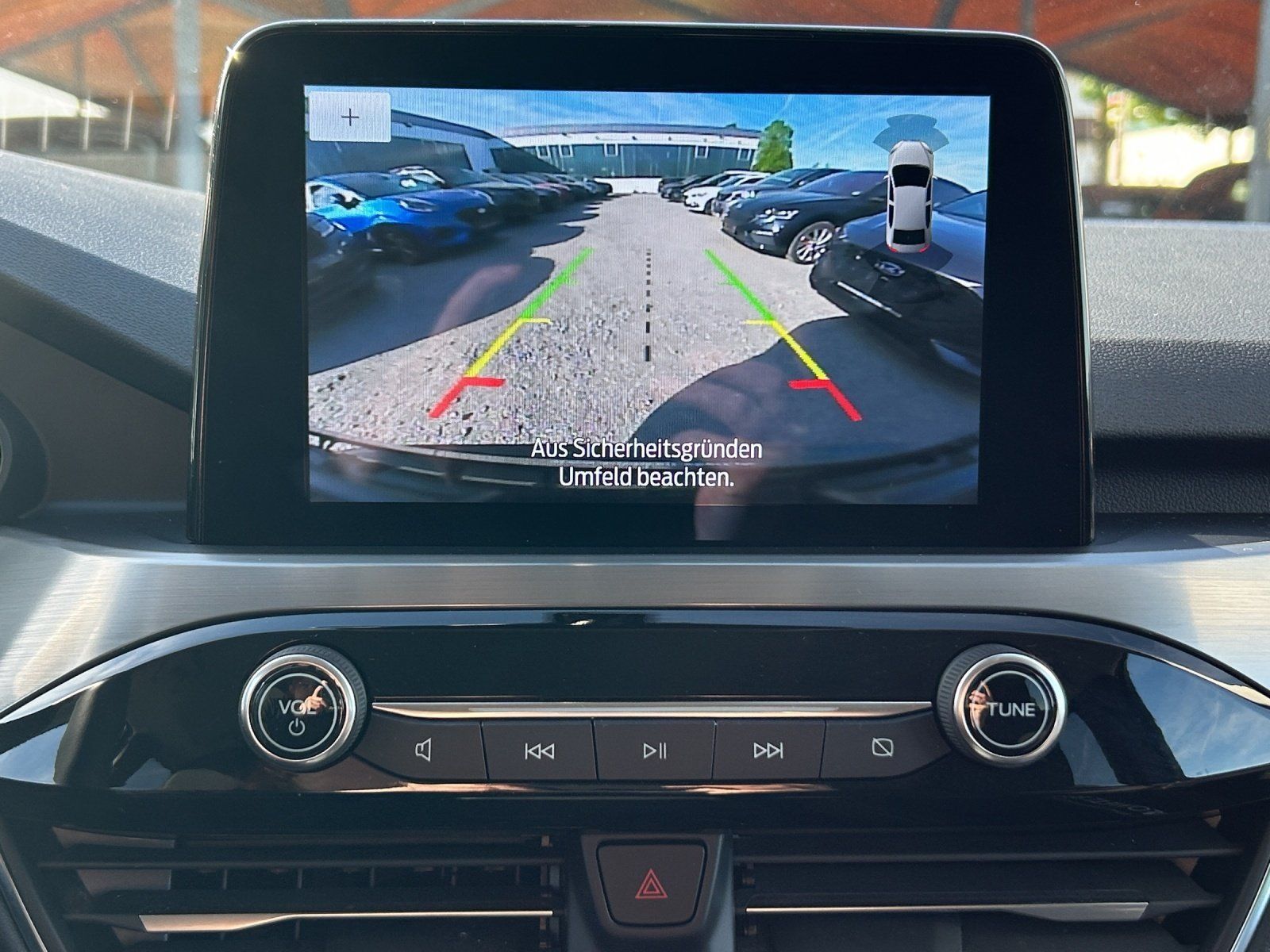 Fahrzeugabbildung Ford Kuga Titanium Aut./LED/KAMERA/TEMPOMAT/NAVI/SHZ/