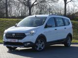 Dacia Lodgy 1.3 TCE Stepway Navi Kamera Tempomat DAB - weiße Dacia Lodgy