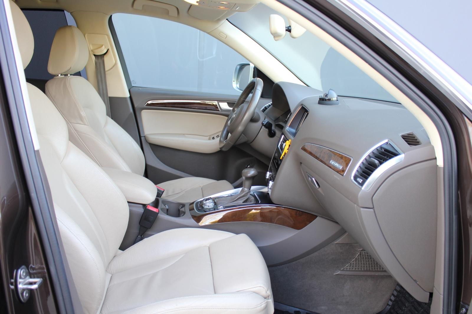 Audi Q5 3.0 TDI S tronic quattro  / Exterieur S-line/