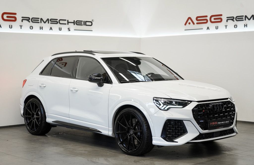 Audi Rsq3