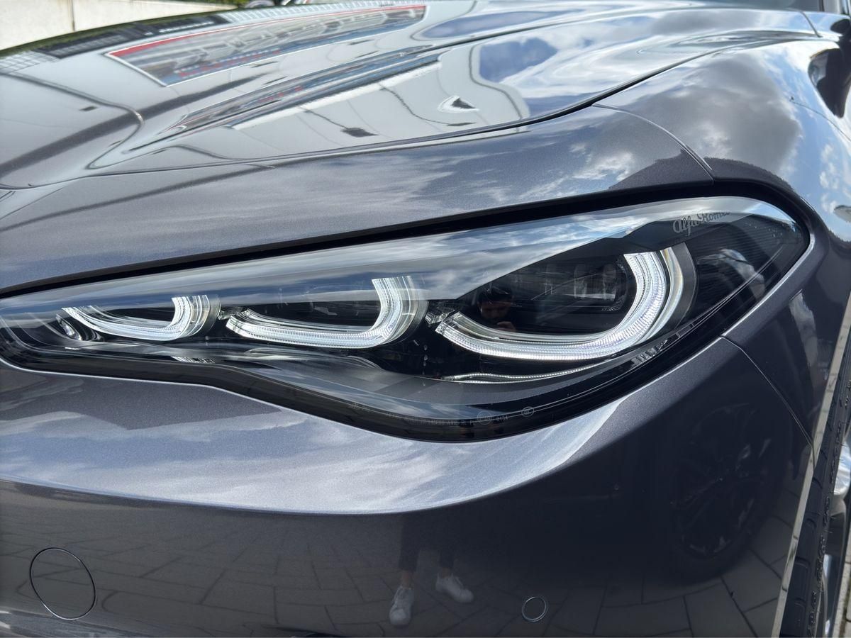 Alfa Romeo Giulia - Bild 25