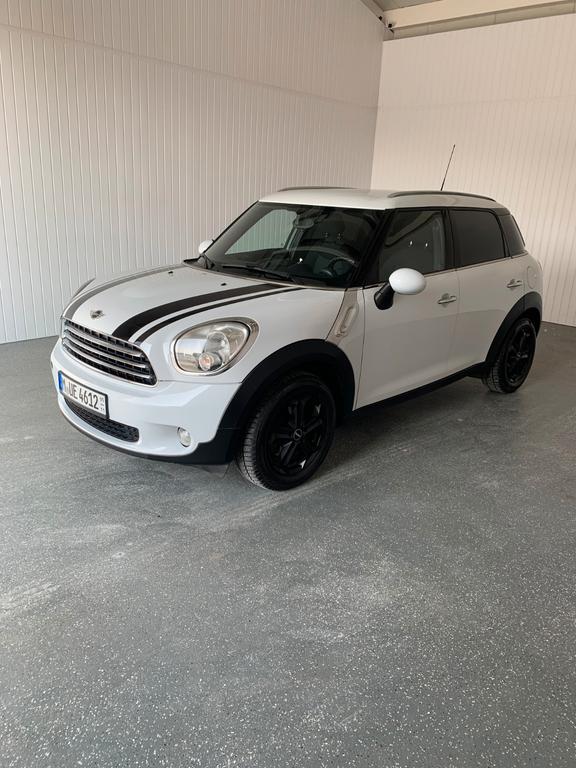 MINI One Countryman