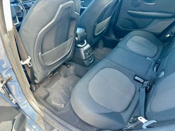 BMW 216 - 7