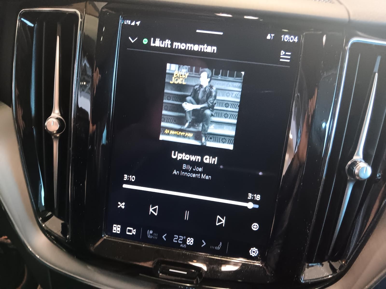 Fahrzeugabbildung Volvo XC60 T6 AWD Recharge Inscription