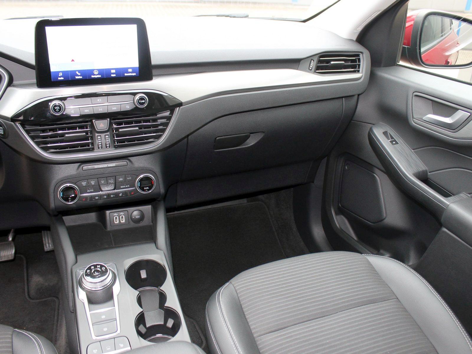 Fahrzeugabbildung Ford Kuga Plug-In Hybrid Titanium X 2,5 Duratec