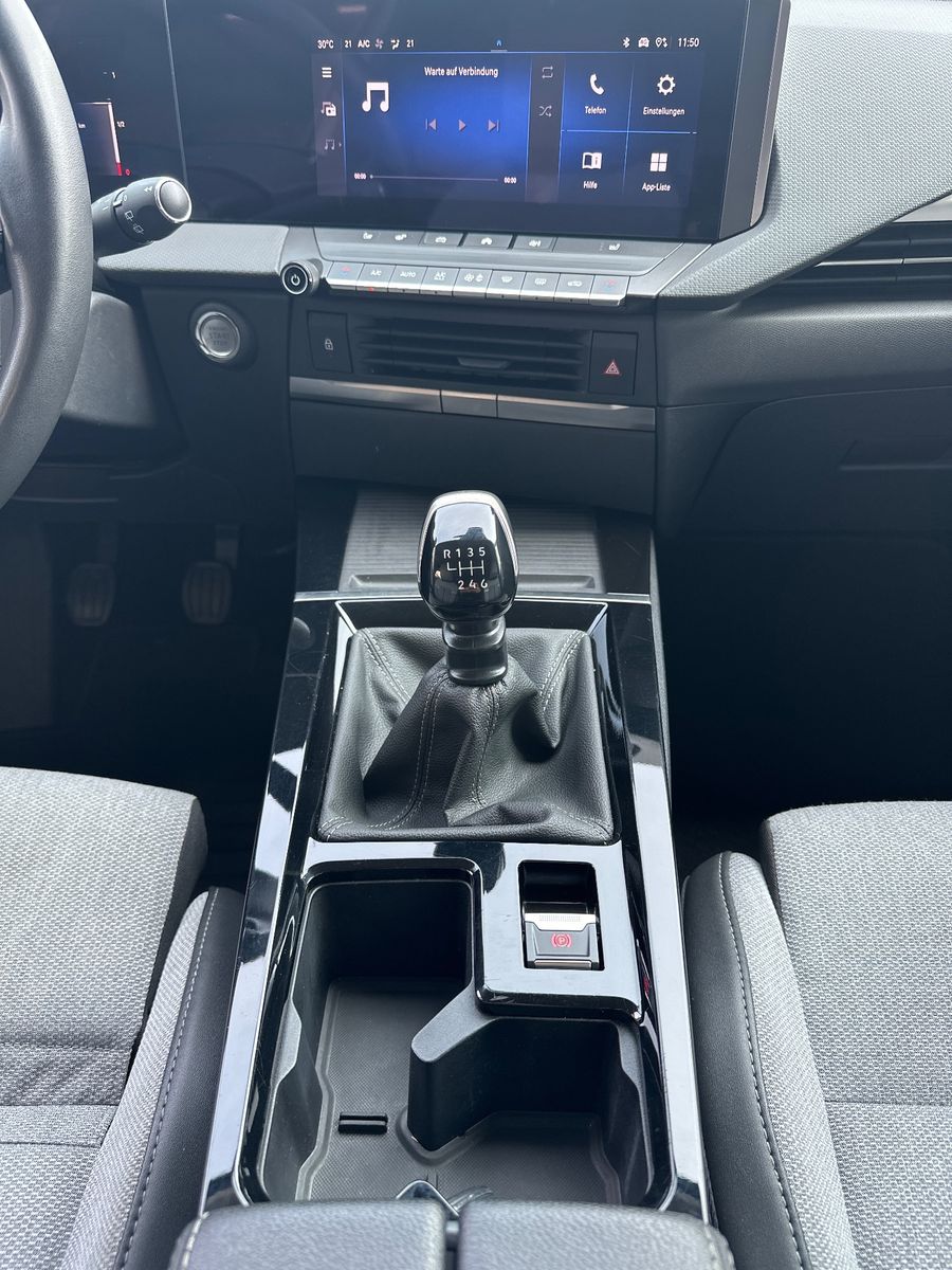 Fahrzeugabbildung Opel Astra ST 1.5 D Elegance NAV+LED+KAMERA+SHZ+VCOCK