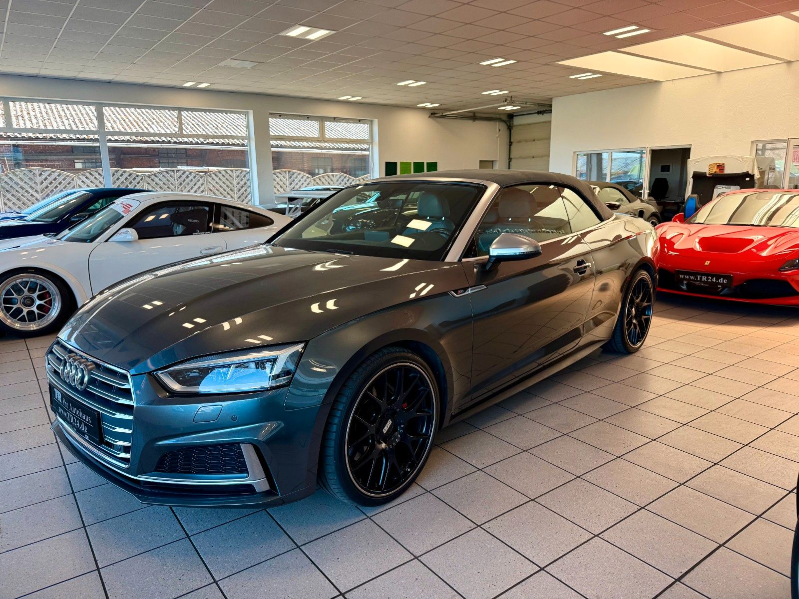 Fahrzeugabbildung Audi S5 Cabrio 3.0 TFSI quattro