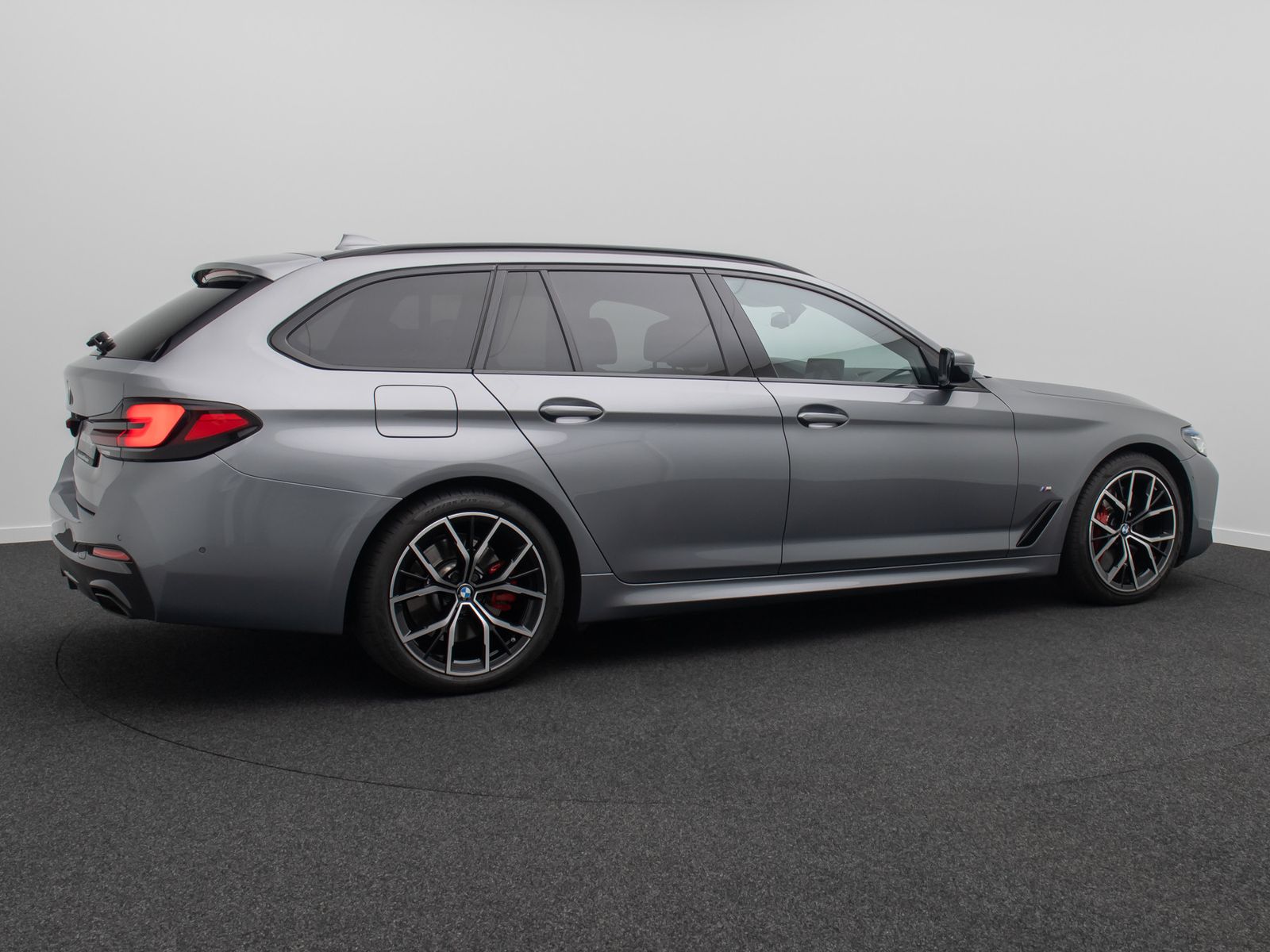 Fahrzeugabbildung BMW 540d xD M Sport Pro Kamera Laser HUD DAB H/K 19"