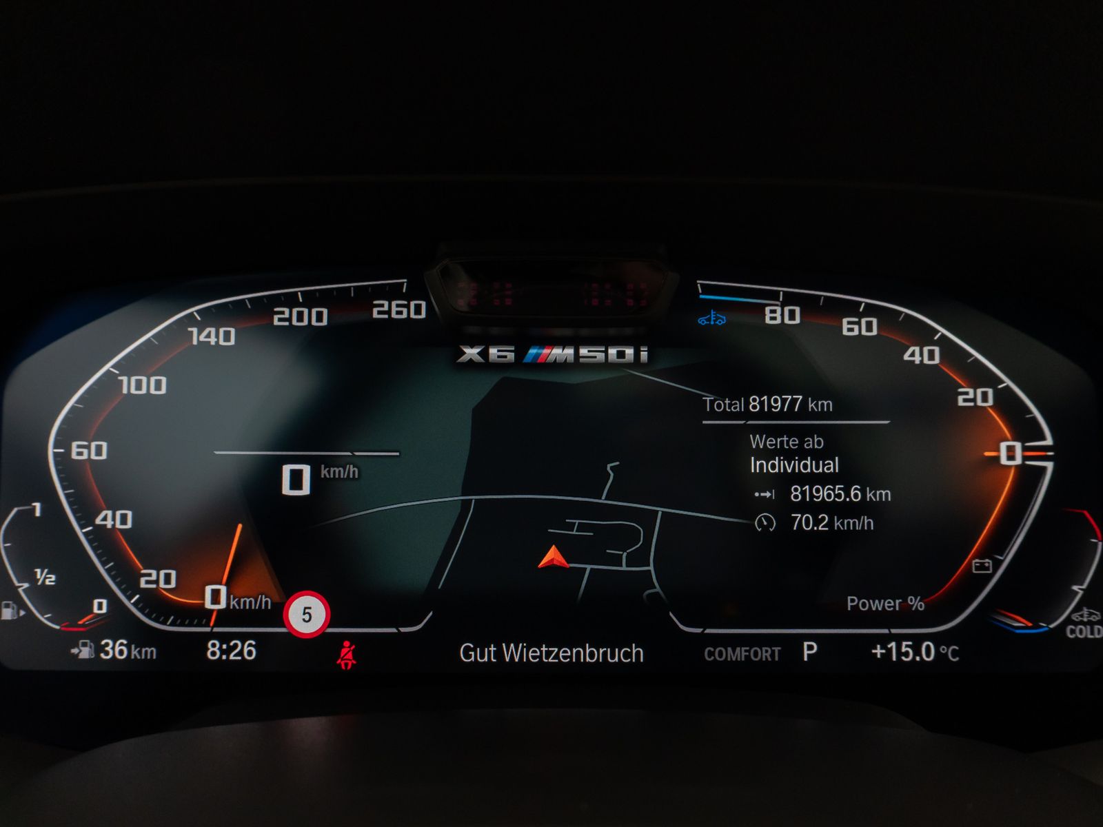 Fahrzeugabbildung BMW X6 M50i Individual Panorama HUD DAB H/K 22Zoll