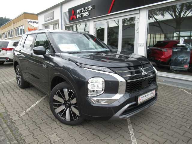 Mitsubishi Outlander 2.4L PHEV Select Yamaha Sound System