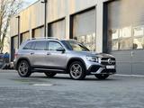Mercedes-Benz GLB 200 AMG / 4Matic / Panorama / 7 Sitze / MBUX - Mercedes-Benz GLB 200 mit Diesel-Antrieb: Automatik