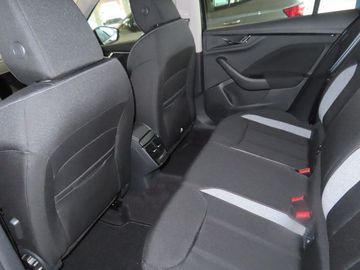 Fotografie 11 des Skoda KAMIQ Selection 1.0 DSG AHK Klima