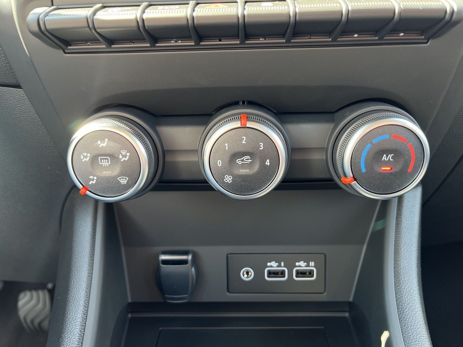 Fahrzeugabbildung Mitsubishi ASX 1.0 Turbo LED TEMPOMAT DAB