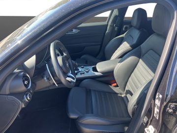 Alfa Romeo Giulia Veloce Q4 2.0 Turbo 16V Kam.+KeyLess+SHZ