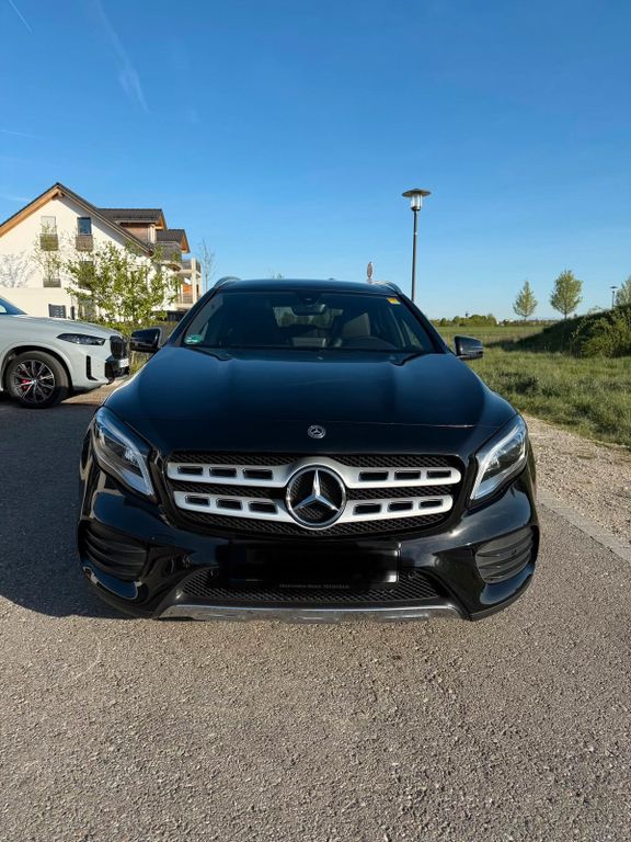 Image of Mercedes-Benz GLA 250