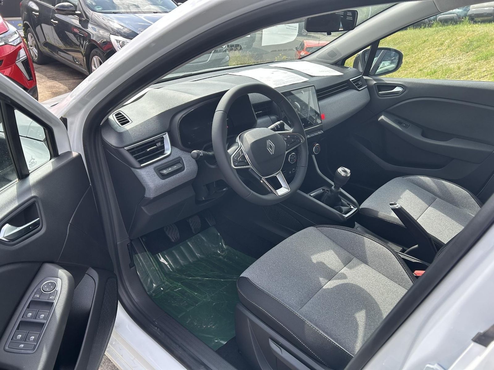 Renault Clio - Bild 6
