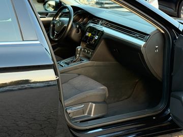 Volkswagen Passat Variant - 10