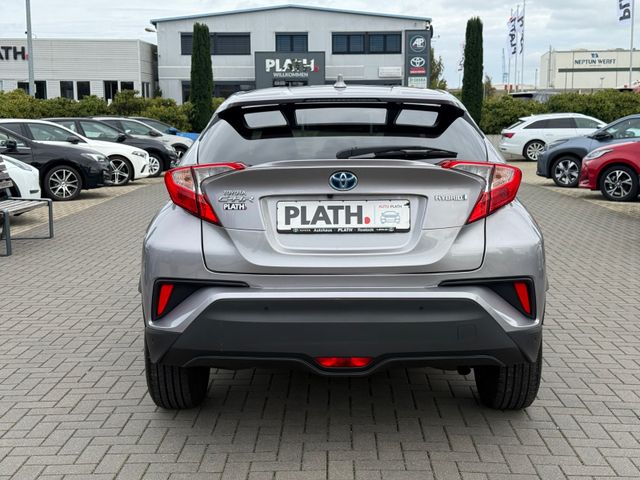 Toyota C-HR Hybrid Team D