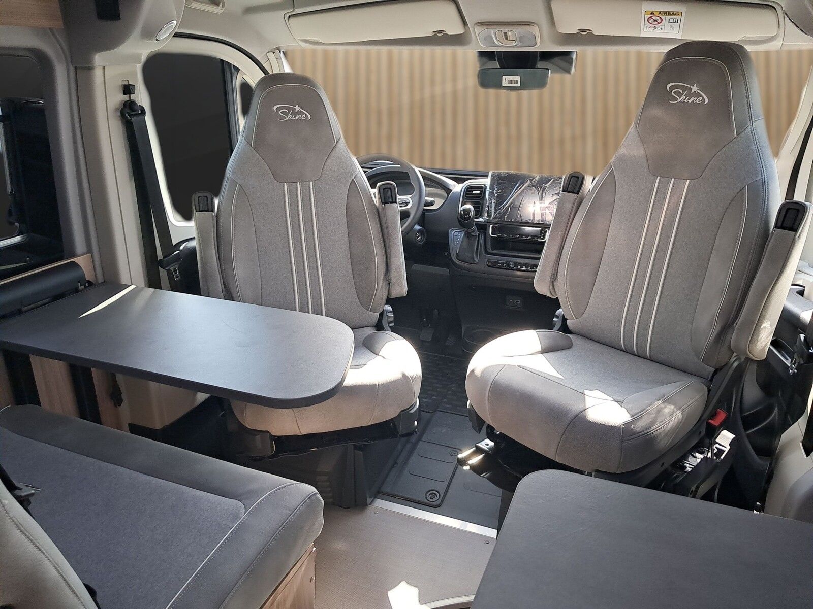 Fahrzeugabbildung Pössl Summit Shine 600 LE Citroen Markise,Solar,Autom.