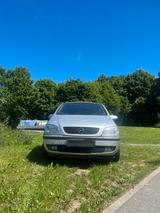 Opel Zafira - Opel Zafira aus 2000 mit Diesel-Antrieb
