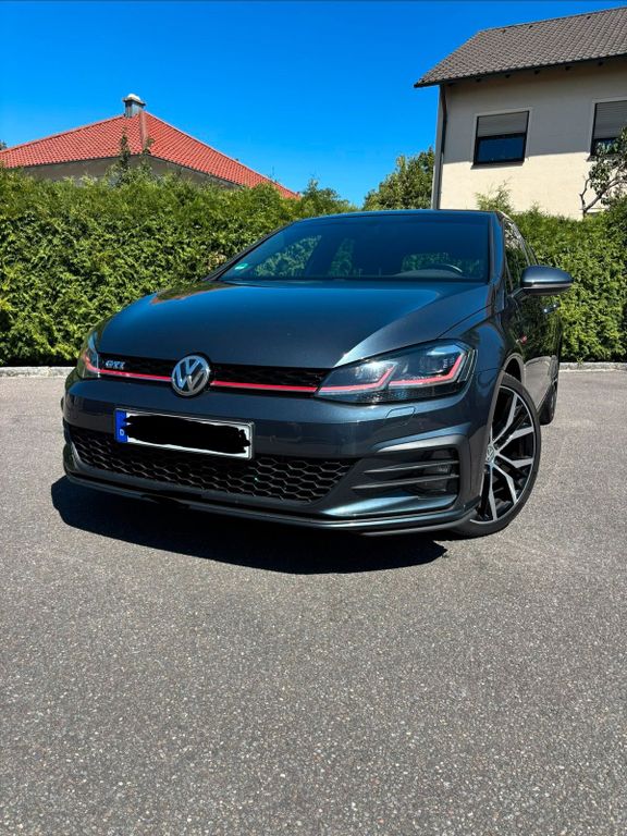Image of Volkswagen Golf