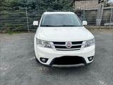 Fiat Freemont 2.0 16V Multijet Automatik Allrad L... - Fiat Freemont mit Schiebedach