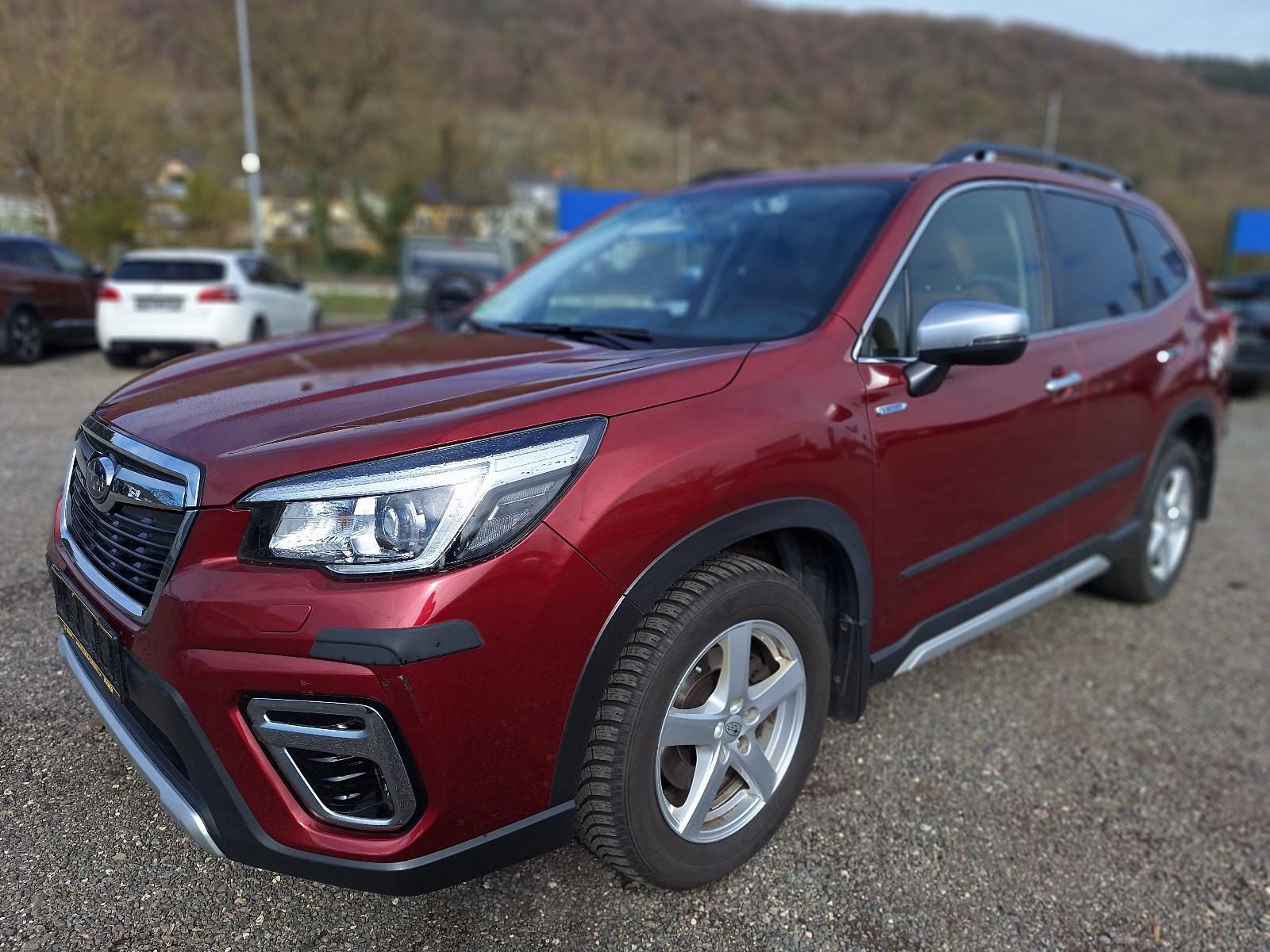 Subaru Forester 2.0 Premium HYBRID LEDER AHK M+S 1.Hd!